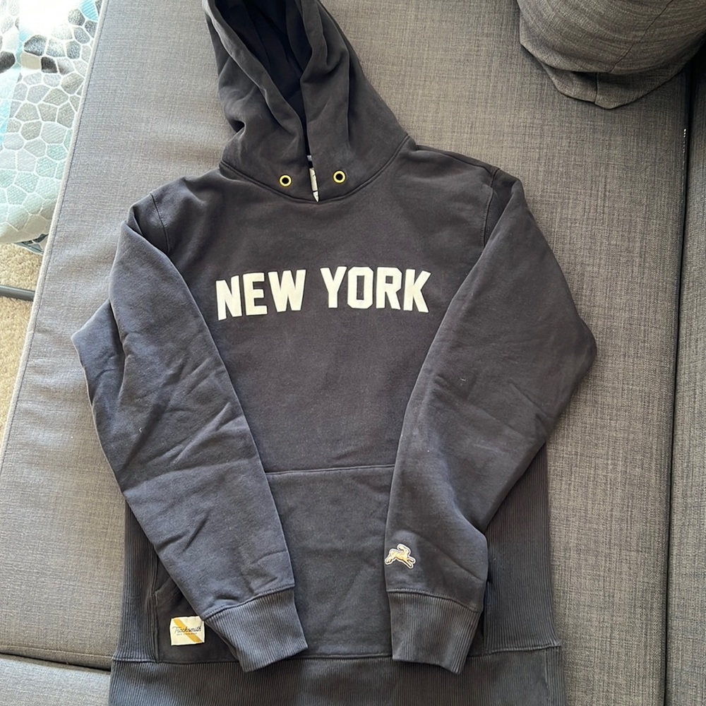 Tracksmith “NEW YORK” Hoodie, Medium